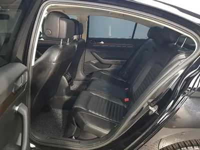 Volkswagen Passat 2018, 193975 км, за 15590000 KRW - фото 9