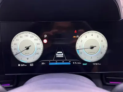 Hyundai Elantra 2025, 13100 км, за 135800 CNY - фото 8