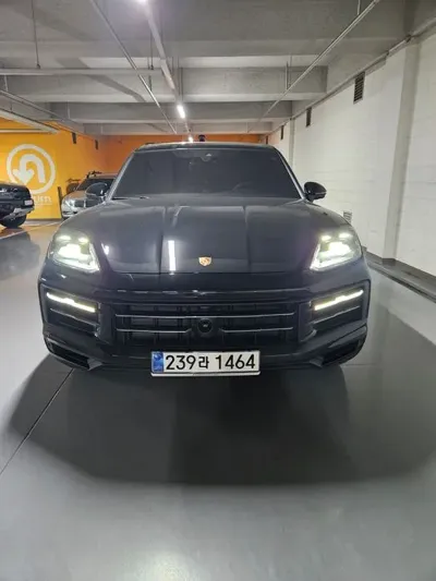 Porsche Cayenne 2025, 3600 км, за 142000000 KRW - фото 2