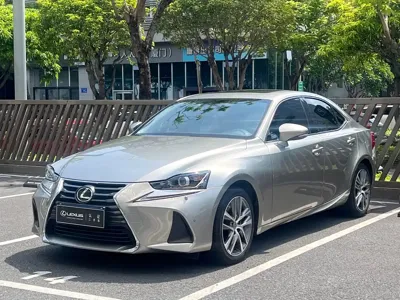 Lexus IS · 2019 год