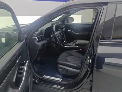 Toyota Crown Kluger 2023, 41400 км, за 216800 CNY - фото 9