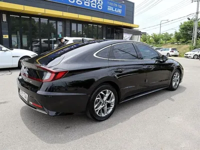 Hyundai Sonata 2022, 73877 км, за 24500000 KRW