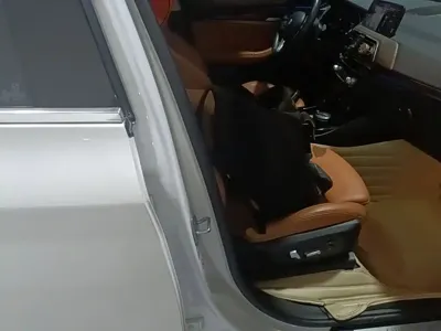 BMW X3 2021, 58800 км, за 153300 CNY - фото 25
