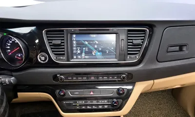 Kia Canival 2016, 127056 км, за 10000000 KRW - фото 15