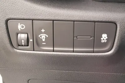 Hyundai Kona 2018, 114111 км, за 10990000 KRW - фото 15