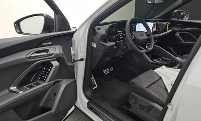 Audi Q5 2025, 33 км, за 87800000 KRW - фото 11