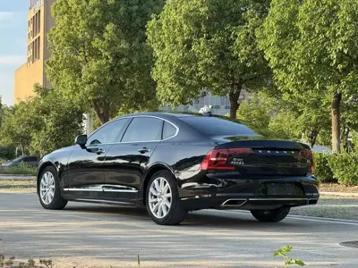 Volvo S90 2019, 60000 км, за 109900 CNY