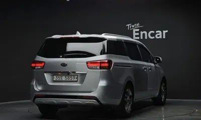 Kia Canival 2015, 101197 км, за 10700000 KRW