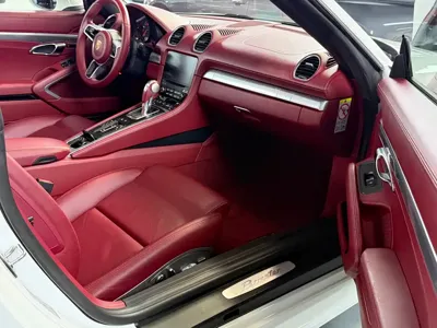 Porsche 718 2016, 60000 км, за 178900 CNY