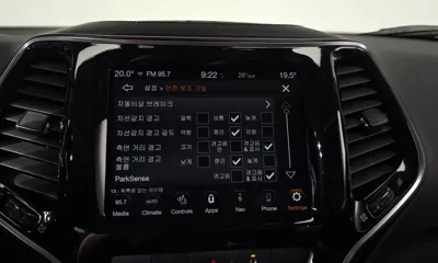 Jeep Cherokee 2020, 67400 км, за 16190000 KRW - фото 32