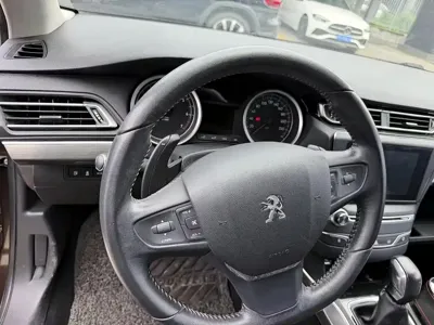Peugeot 408 2015, 59000 км, за 20800 CNY - фото 5