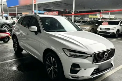 Volvo XC60 2025, 22000 км, за 201514.09 CNY