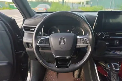 Toyota Crown Kluger 2022, 89400 км, за 200274.97 CNY - фото 9