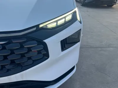 Ford Mondeo 2022, 28600 км, за 88800 CNY