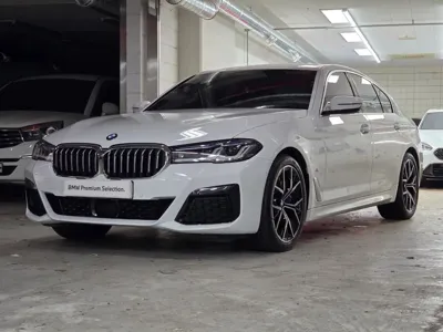 BMW 5-Series · 2023 год