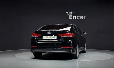Hyundai Avante 2017, 148306 км, за 7700000 KRW