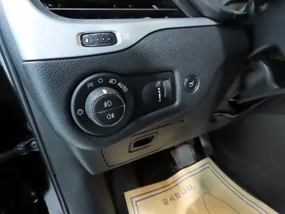Jeep Cherokee 2017, 184467 км, за 8900000 KRW - фото 15