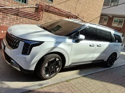 Kia Canival 2025, 12000 км, за 18920000 KRW
