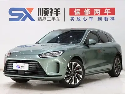 AITO 问界 AITO M5 · 2022 год