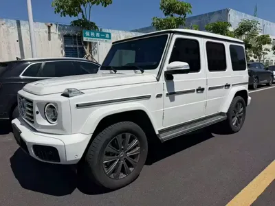 Mercedes-Benz G-Class 2025, 9000 км, за 1880000 CNY - фото 1