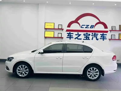Volkswagen Lavida 2016, 136400 км, за 34800 CNY