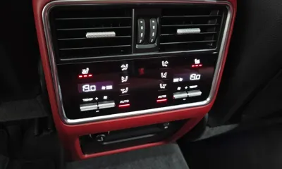 Porsche Cayenne 2023, 30761 км, за 101990000 KRW - фото 28