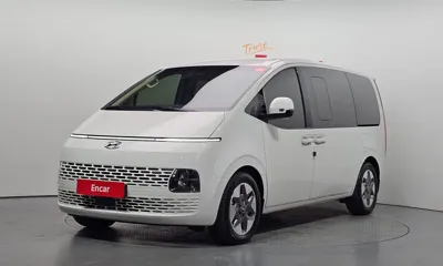 Hyundai Staria · 2023 год
