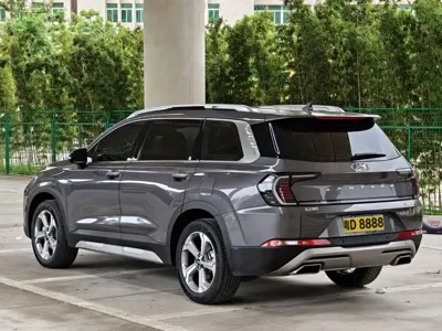 Hyundai Santa Fe 2023, 20000 км, за 99800 CNY
