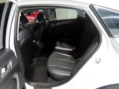 Hyundai Sonata 2019, 136735 км, за 8900000 KRW - фото 7