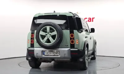 Land Rover Defender 2023, 64910 км, за 78500000 KRW