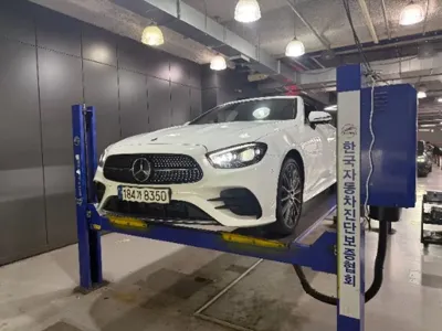Mercedes-Benz E-Class · 2023 год