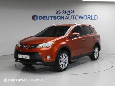 Toyota RAV4 · 2015 год