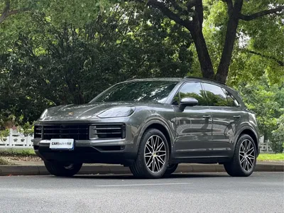 Porsche Cayenne · 2025 год