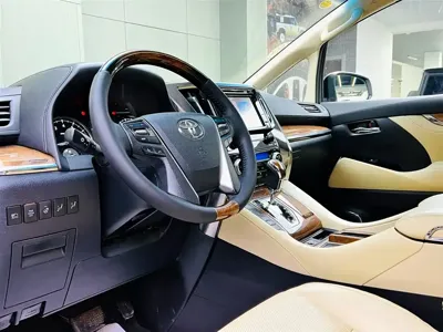 Toyota Alphard 2017, 140000 км, за 375000 CNY - фото 8