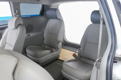 Kia Canival 2015, 147899 км, за 9500000 KRW - фото 10