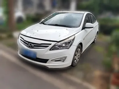 Hyundai Verna · 2015 год