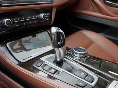 BMW 5 Series 2013, 180000 км, за 59800 CNY - фото 25