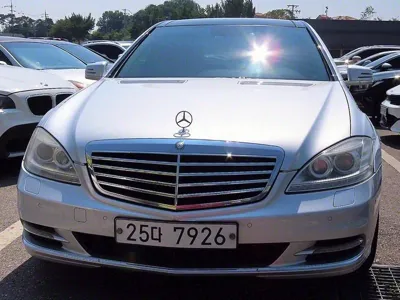 Mercedes-Benz S-Class · 2011 год