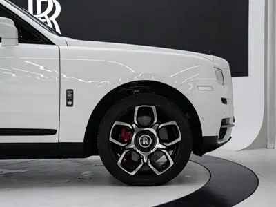 Rolls-Royce Cullinan 2023, 11000 км, за 5890000 CNY - фото 24