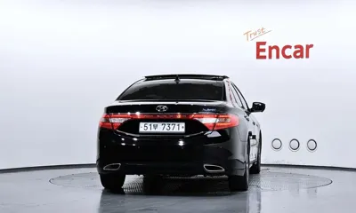 Hyundai Grandeur 2015, 134393 км, за 7800000 KRW