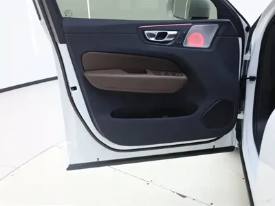 Volvo XC60 2024, 24700 км, за 178000 CNY - фото 30