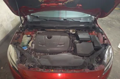 Volvo V40 2017, 26400 км, за 54329.37 CNY - фото 17