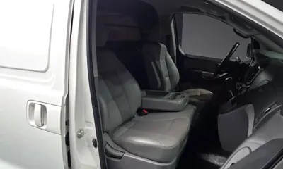 Hyundai Starex 2019, 69593 км, за 15900000 KRW - фото 12