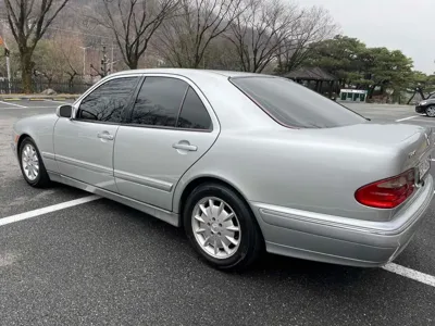 Mercedes-Benz E-Class 2000, 444619 км, за 5800000 KRW