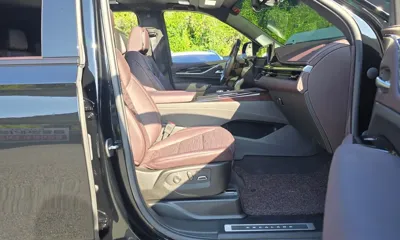 Cadillac Escalade 2023, 5188 км, за 125000000 KRW - фото 26