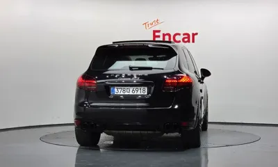 Porsche Cayenne 2013, 328134 км, за 11790000 KRW