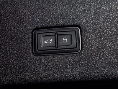 Audi Q8 2023, 59200 км, за 378000 CNY - фото 40