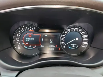 Lincoln MKC 2017, 141900 км, за 39800 CNY - фото 12