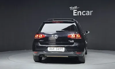 Volkswagen Golf 2016, 57130 км, за 13500000 KRW