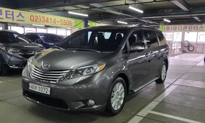 Toyota Sienna 2017, 144117 км, за 14950000 KRW - фото 1